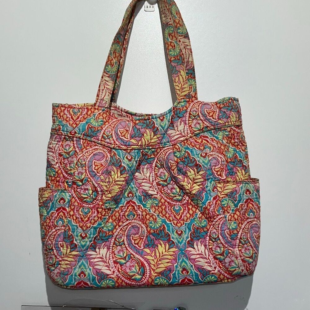 Vera Bradley Quilted Cotton Paisley Tote Bag Red Blue Yellow Multi‎ Pocket